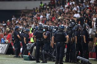 朱利亚诺：不认为自己跻身西甲优秀球员行列，我仍在努力成长（朱利亚诺：自认尚未达到西甲精英水准，仍在不断提升自己）