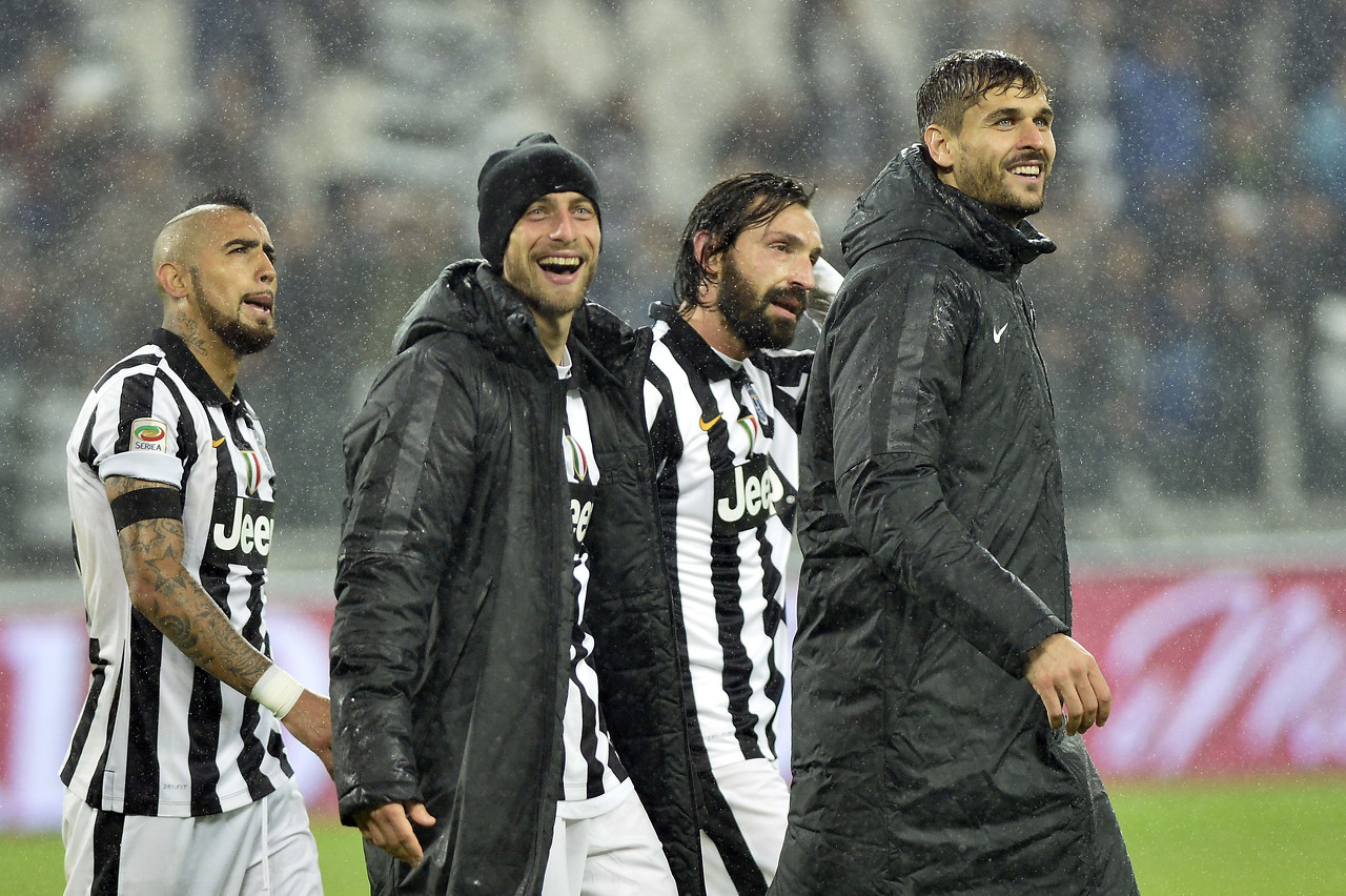 亚马尔送制胜助攻后染黄，无缘下一轮对阵布拉格斯拉维亚的欧冠