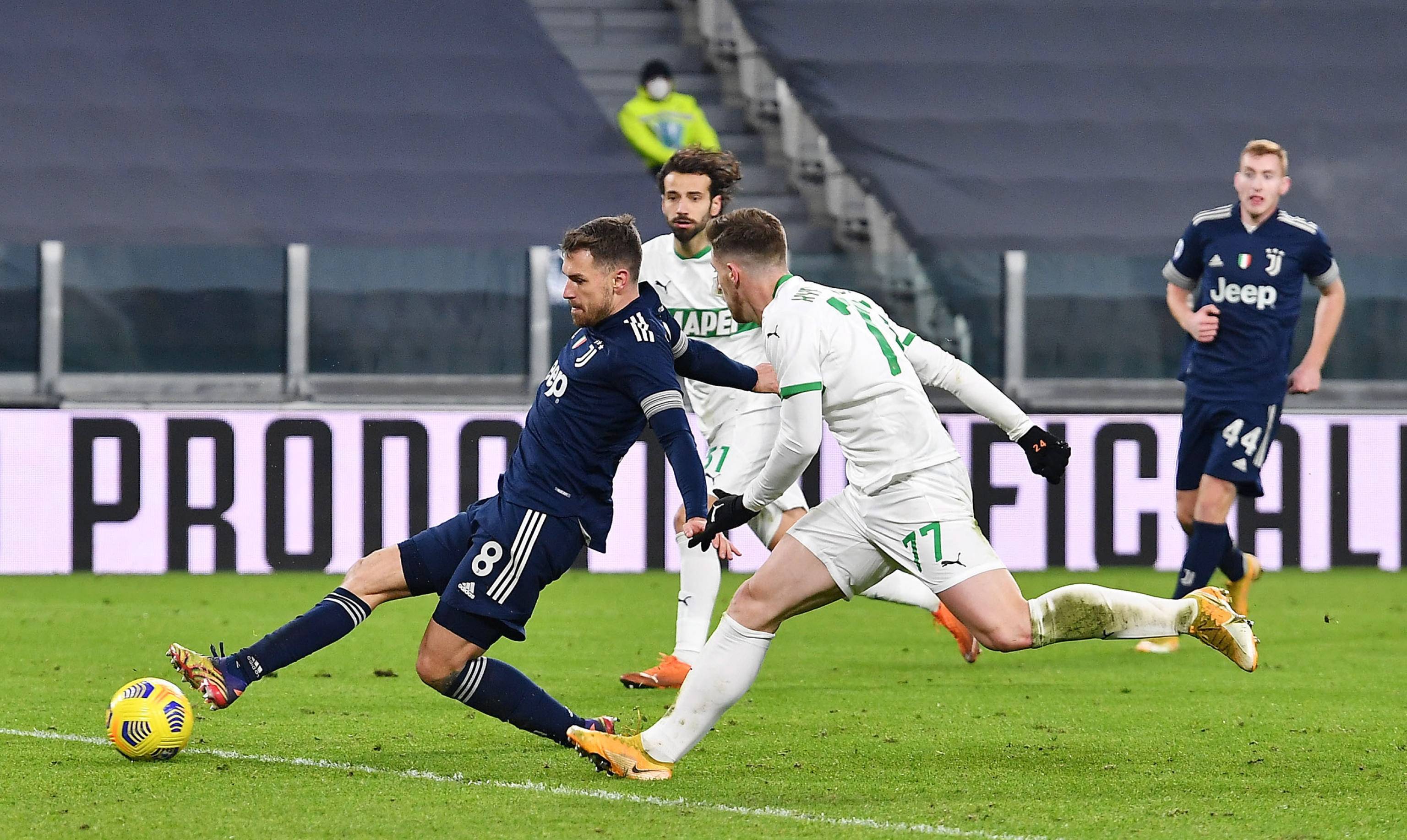 莱昂纳多：当初我不同意强留姆巴佩，所以离开了巴黎总监岗位（莱昂纳多：因反对强留姆巴佩而离任巴黎总监岗位）