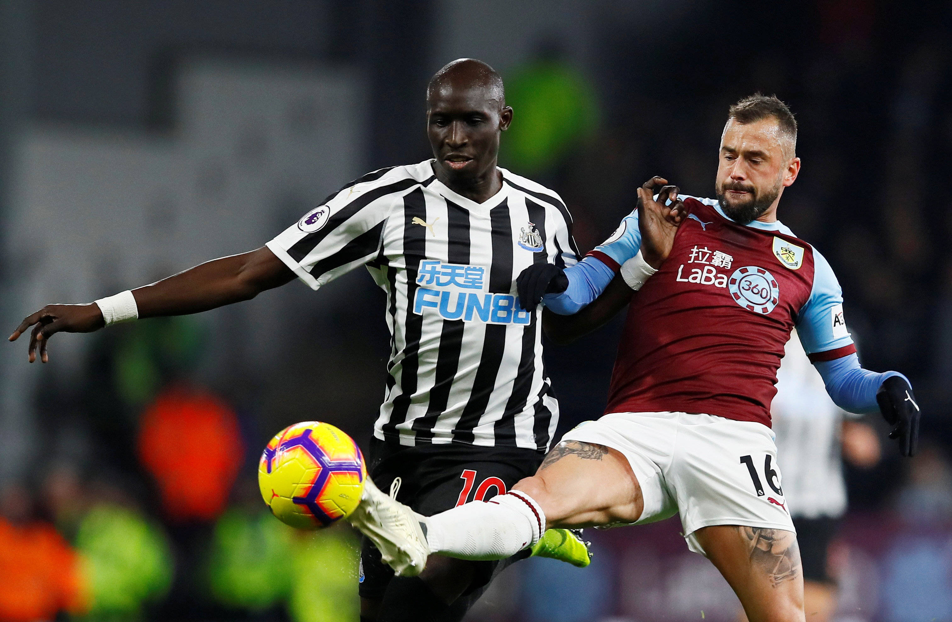 西甲：毕尔巴鄂竞技vs皇家马德里，圣马梅斯难挡银河战舰（西甲焦点战：毕尔巴鄂竞技主场战皇马，圣马梅斯难御银河战舰）