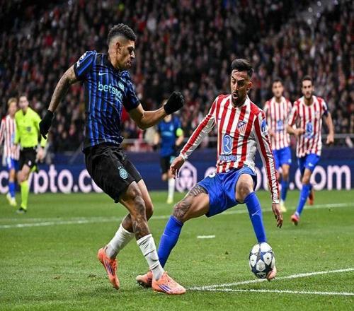 英超官方晒近两年圣诞积分榜：利物浦和阿森纳同分领跑（英超发布近两年圣诞前积分榜：利物浦与阿森纳并列榜首）